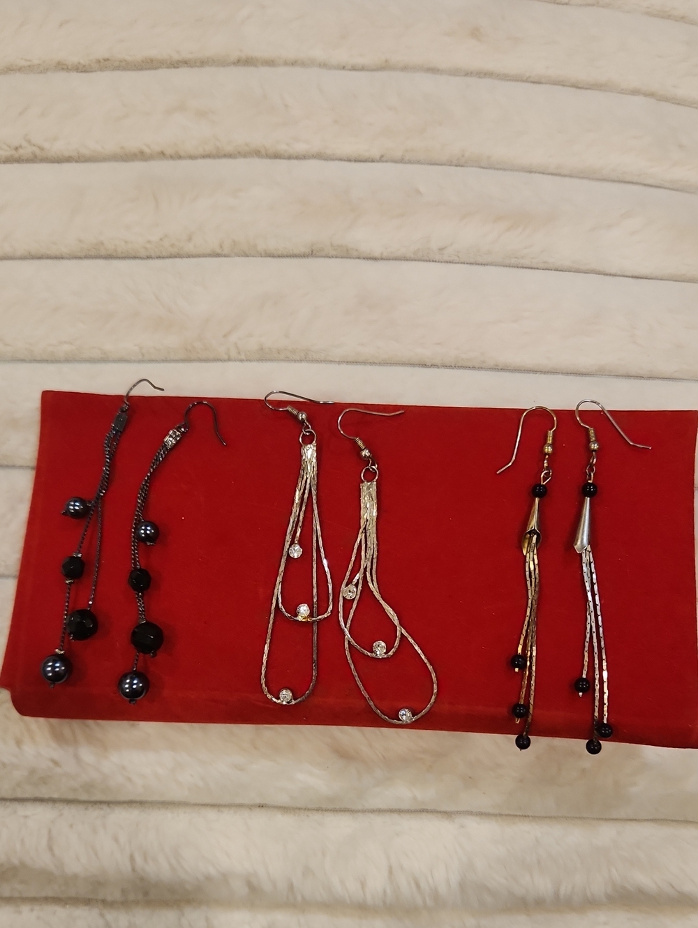Elegant Black and Gold Multi-Strand Drop Earrings Set - Unbranded